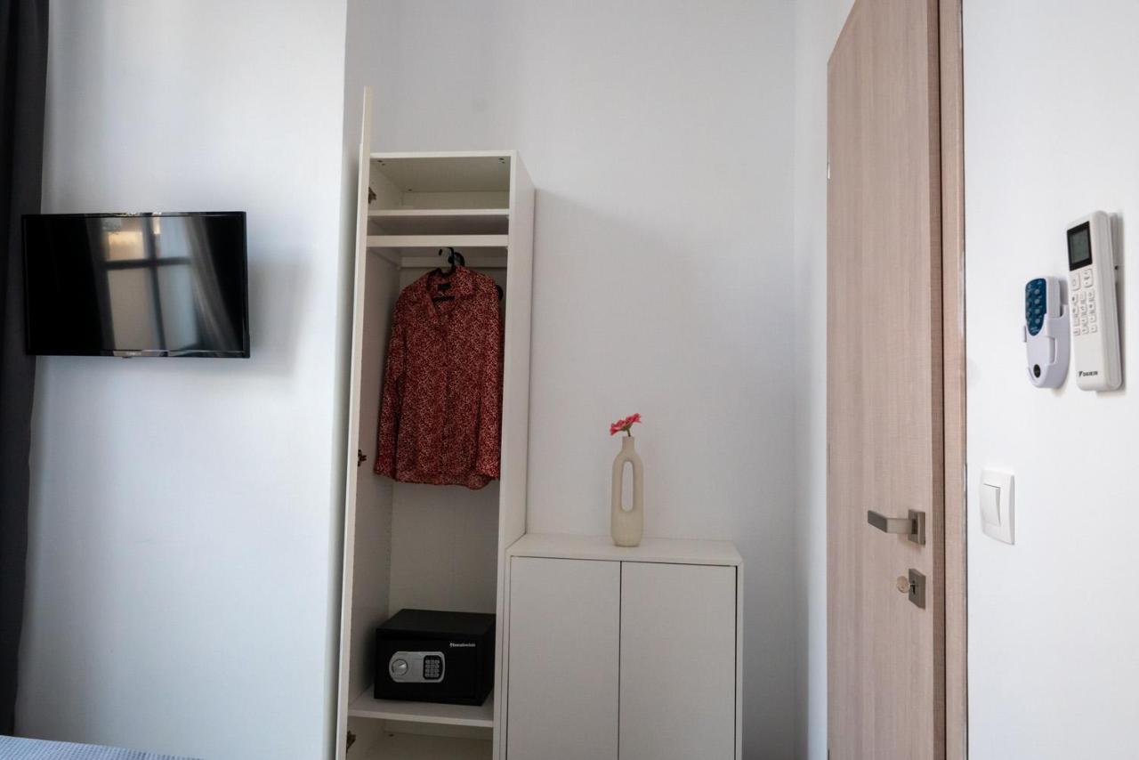 Central Suites Aegina 1 Exteriör bild