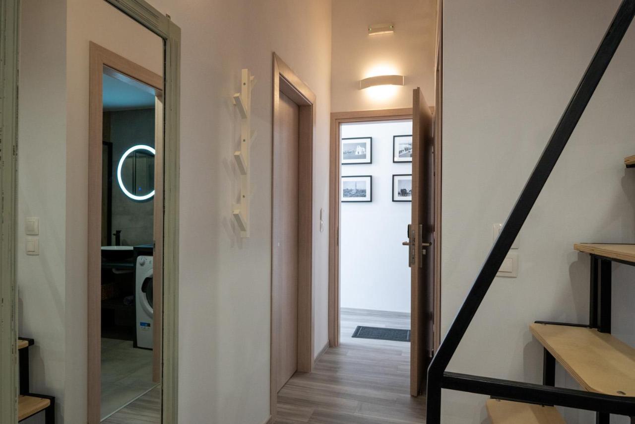 Central Suites Aegina 1 Exteriör bild