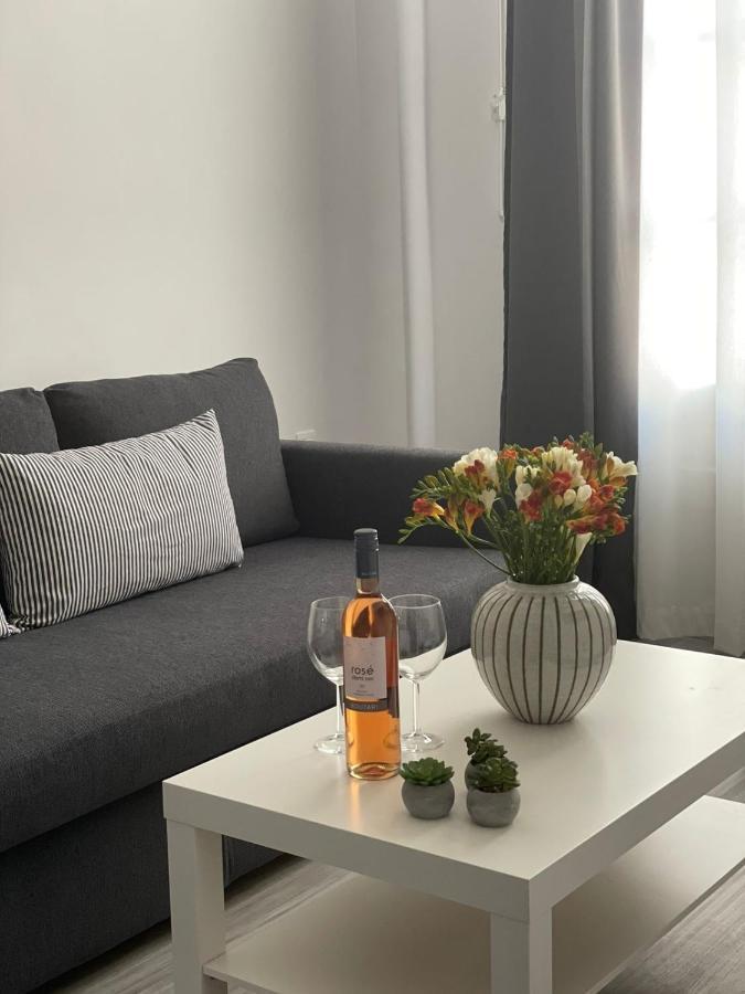 Central Suites Aegina 1 Exteriör bild
