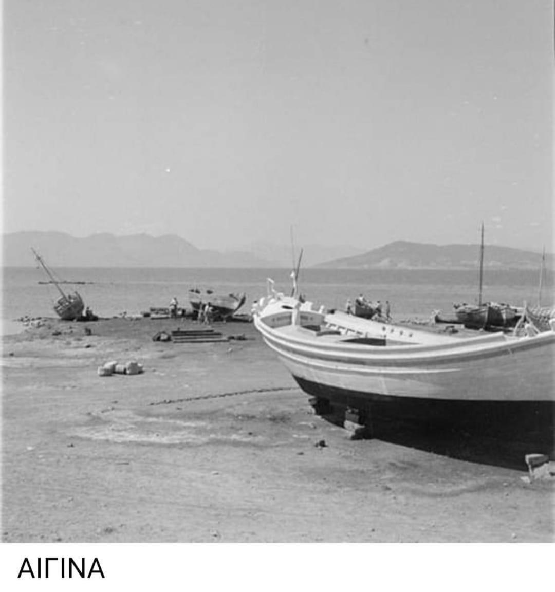 Central Suites Aegina 1 Exteriör bild